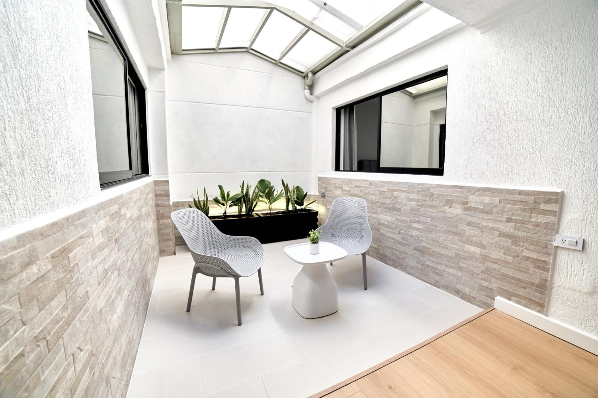 Casa En Laureles- Excelente Ubicacion! Holiday home Medellin